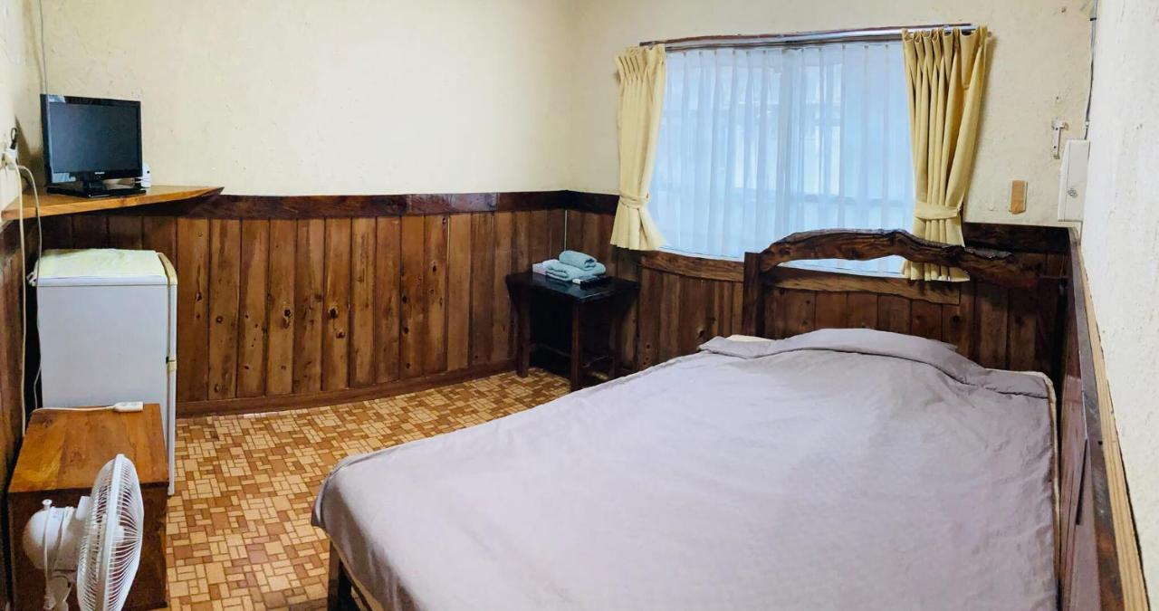 ペンションやいま日和 Hotel Ishigaki  Ngoại thất bức ảnh
