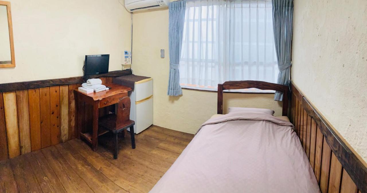 ペンションやいま日和 Hotel Ishigaki  Ngoại thất bức ảnh